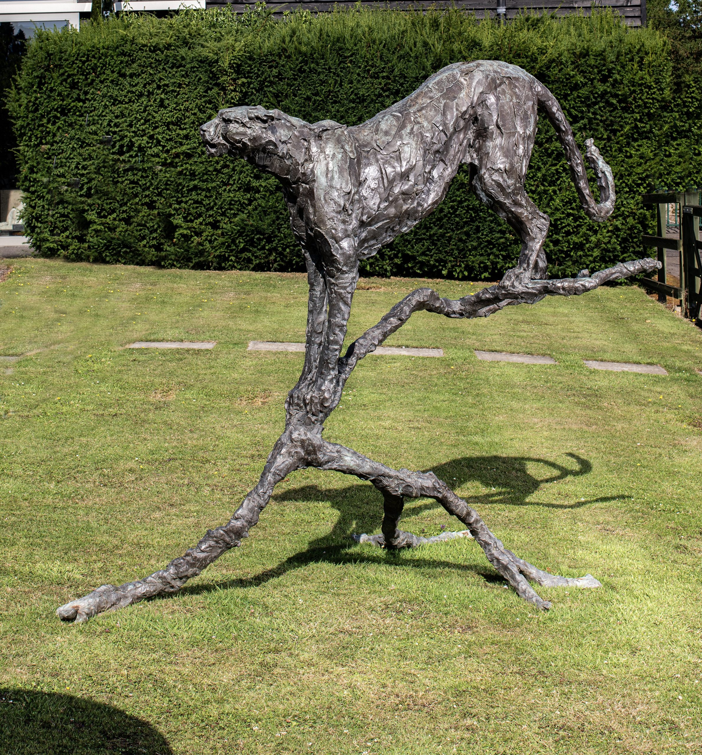 ▲Mark Coreth: A lifesize cheetah